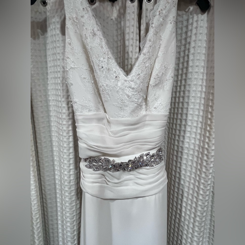 💍👰‍♀️👰🏻‍♀️👰🏾‍♀️🥂Jasmine Off-White Bridal Satin Gown